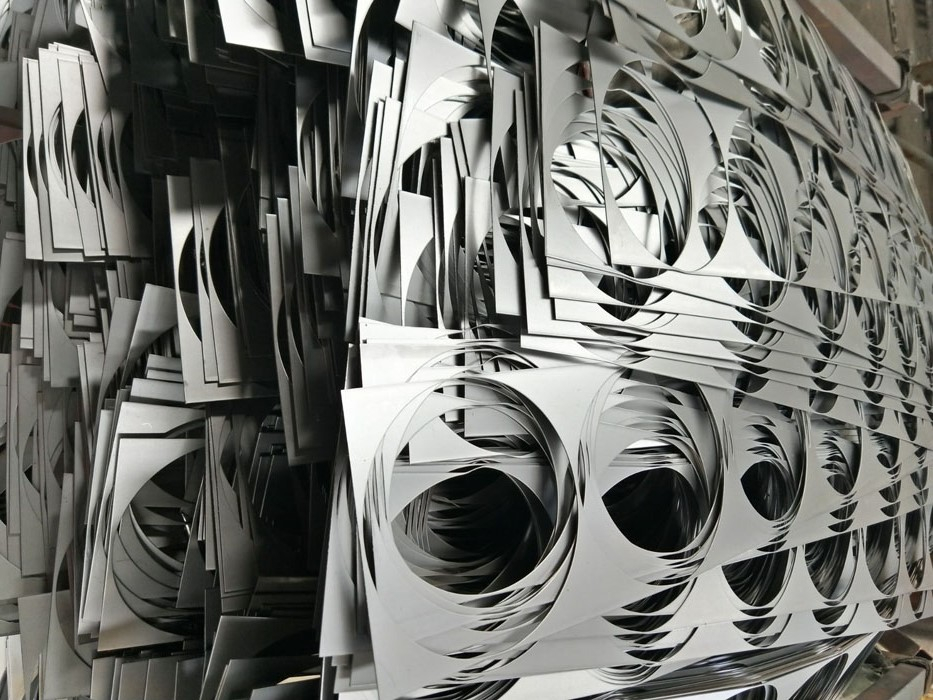 Waste stainless steel